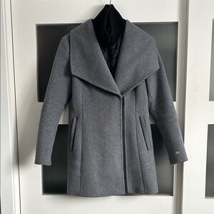 NWOT Soia & Kyo Maeva Gray Small